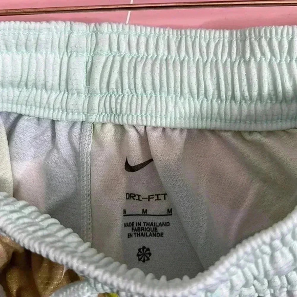 Nike Women’s Fly Crossover Shorts in Atomic Green - Picture 12 of 12